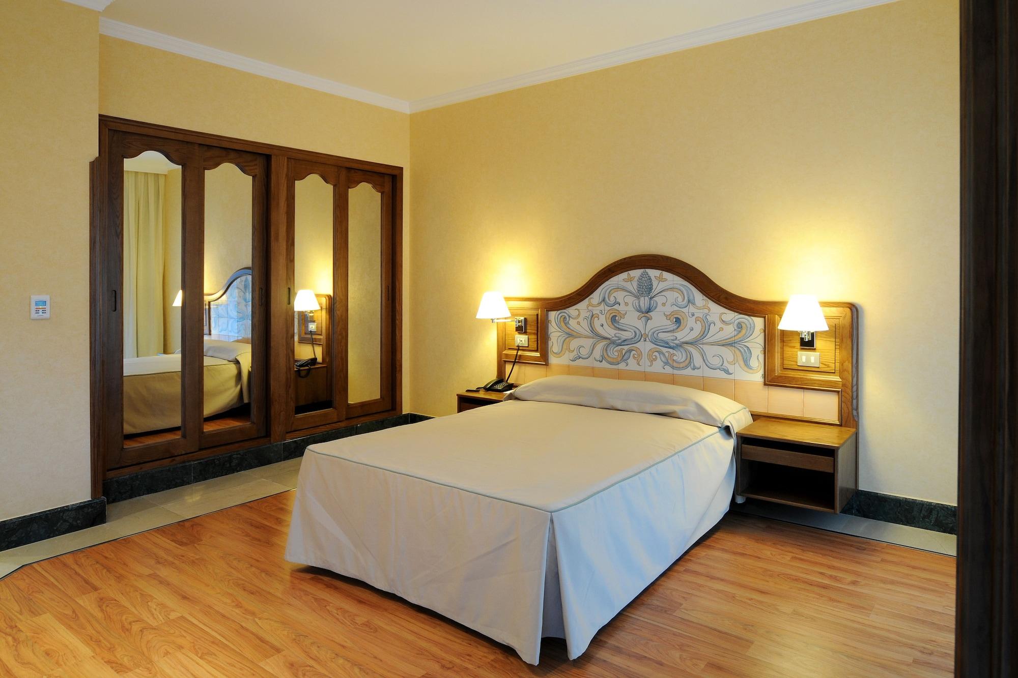 Hotel Julia Мадрид Экстерьер фото
